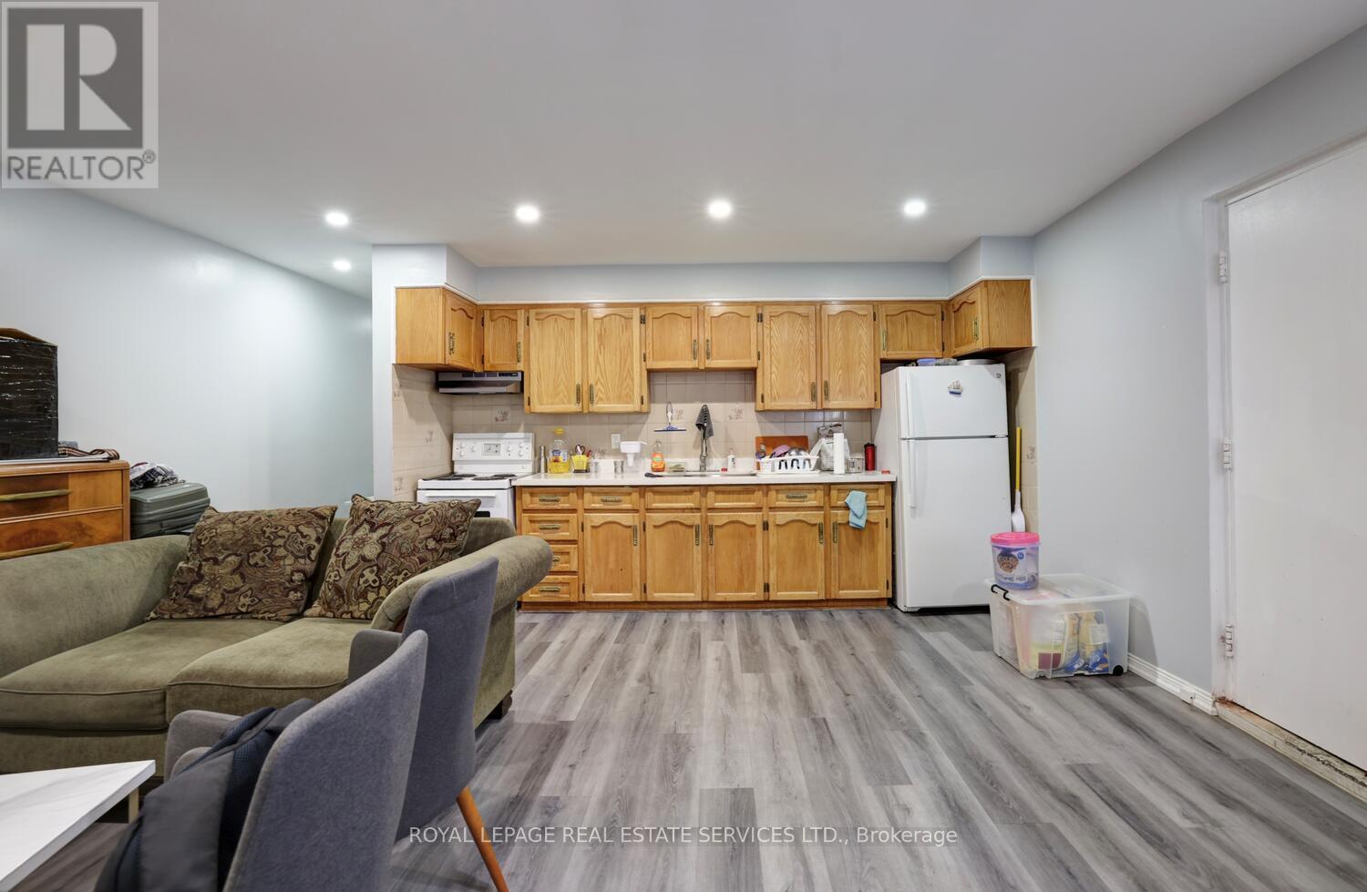 894 College Street, Toronto, Ontario  M6H 1A4 - Photo 24 - C12488610