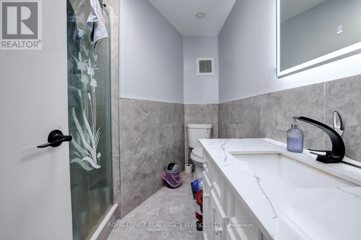 894 College Street, Toronto, Ontario  M6H 1A4 - Photo 27 - C12488610