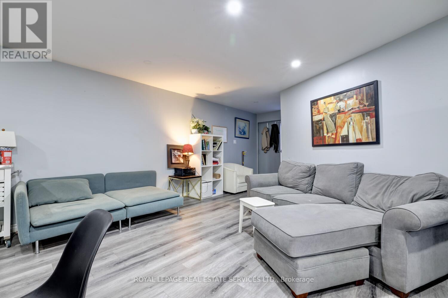 894 College Street, Toronto, Ontario  M6H 1A4 - Photo 29 - C12488610