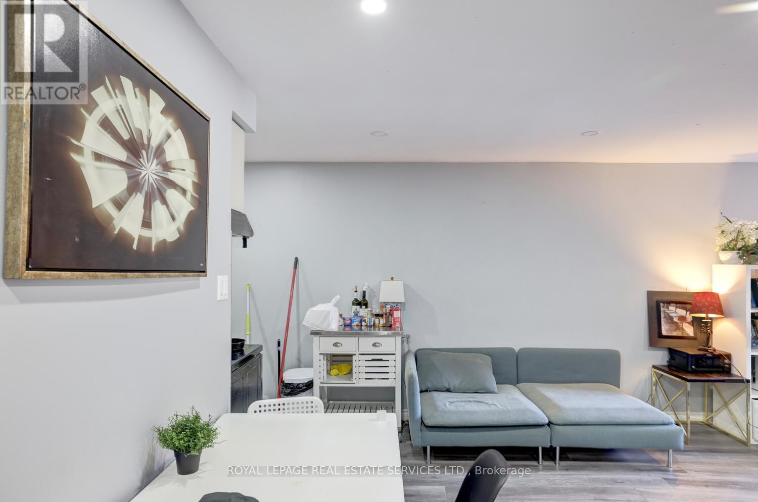 894 College Street, Toronto, Ontario  M6H 1A4 - Photo 30 - C12488610