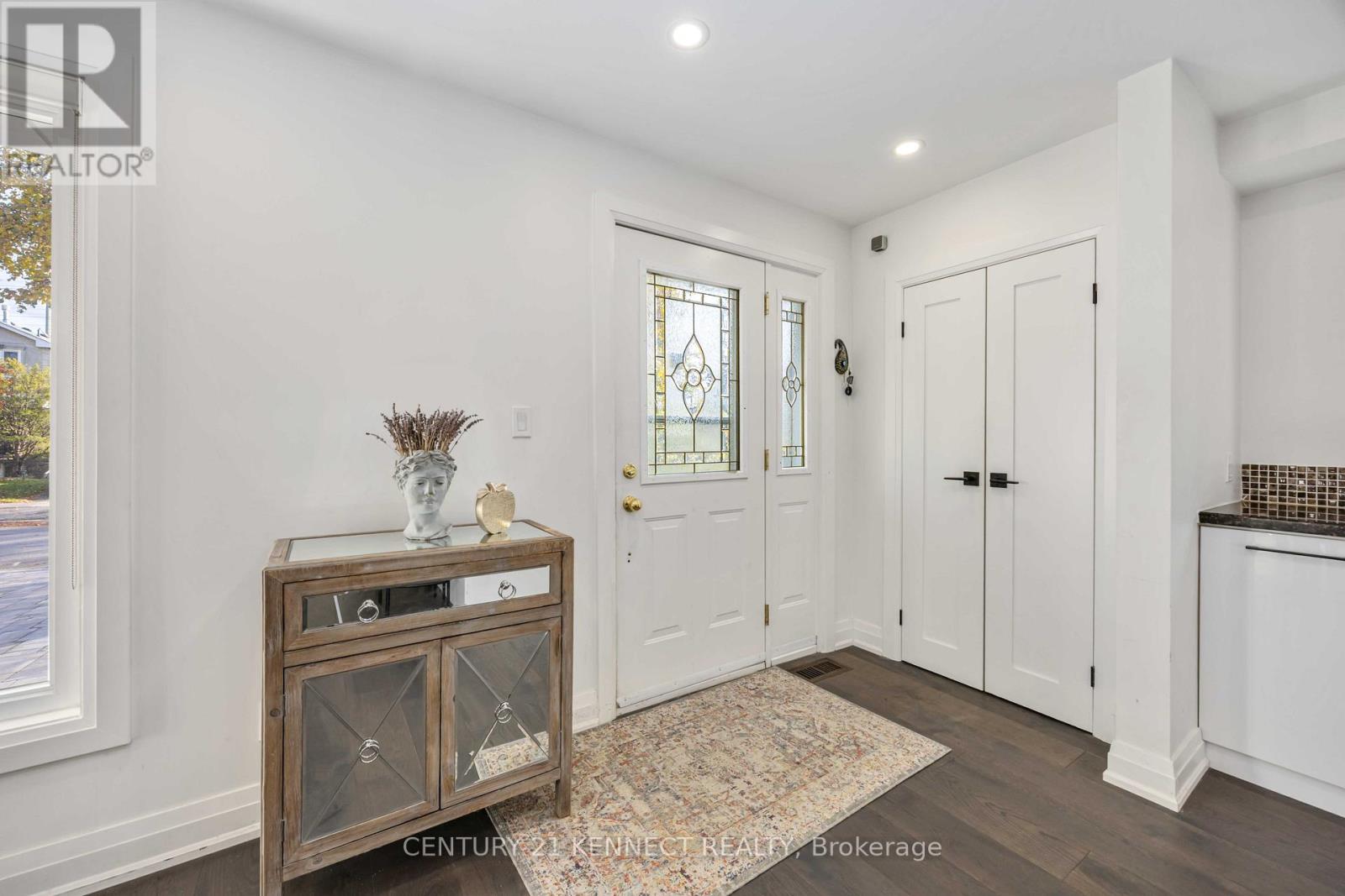 36 Summerside Crescent, Toronto, Ontario  M2H 1X1 - Photo 2 - C12533584