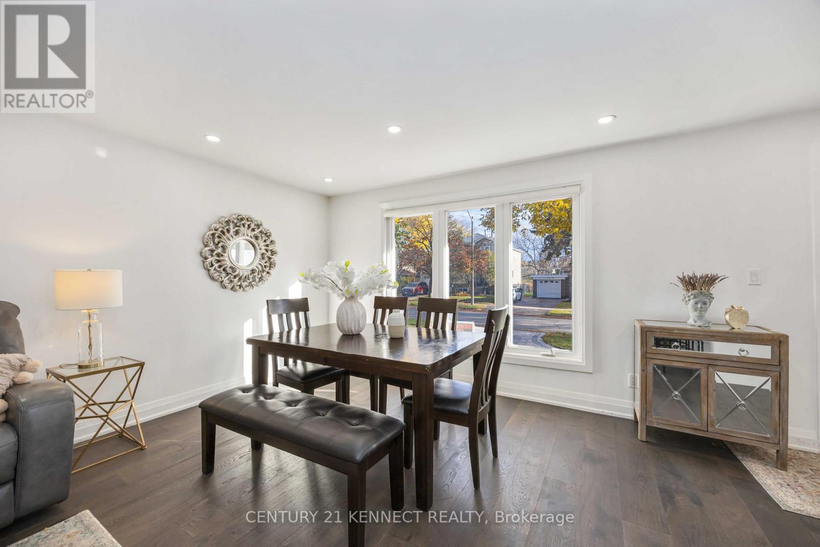 36 Summerside Crescent, Toronto, Ontario  M2H 1X1 - Photo 5 - C12533584