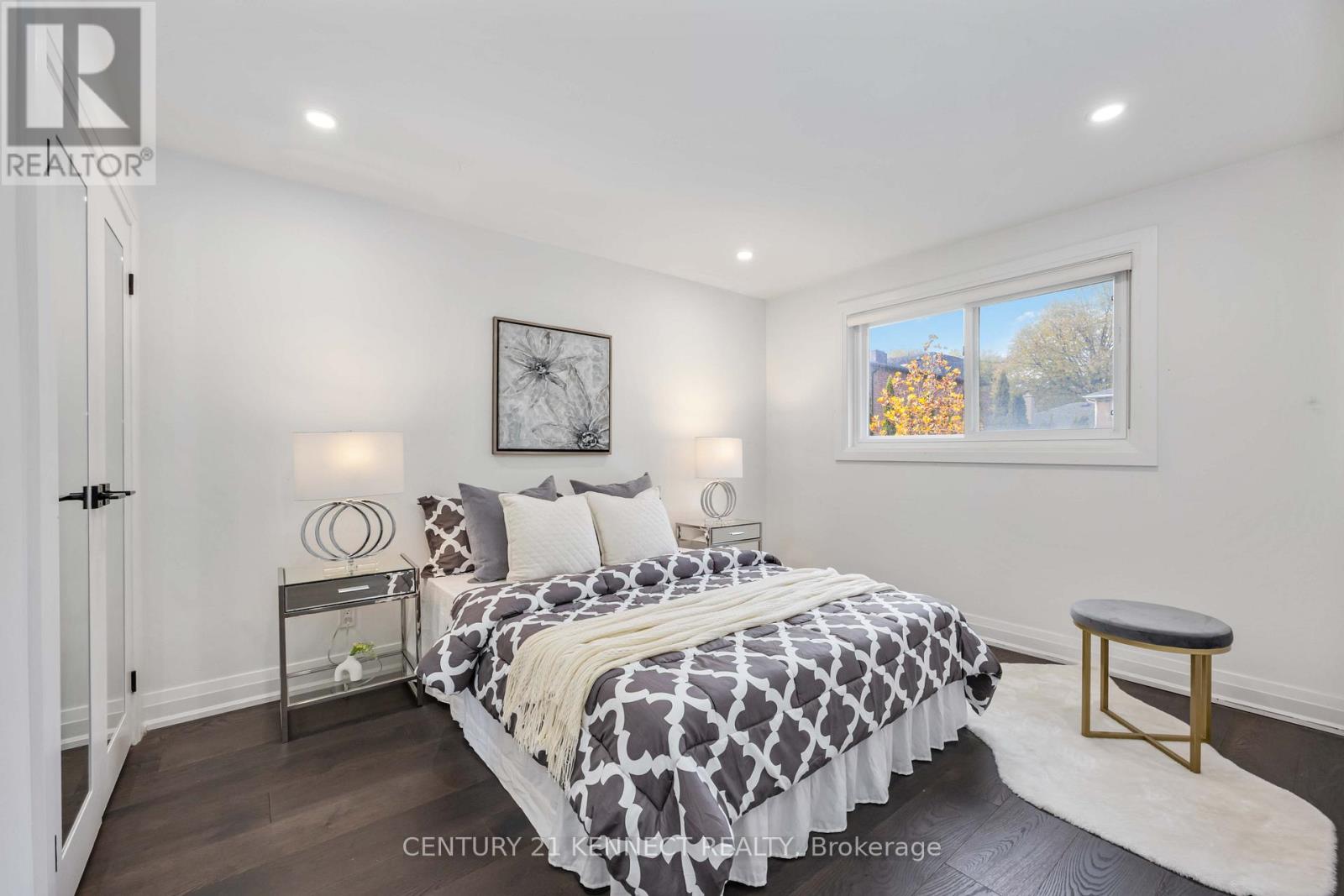 36 Summerside Crescent, Toronto, Ontario  M2H 1X1 - Photo 9 - C12533584