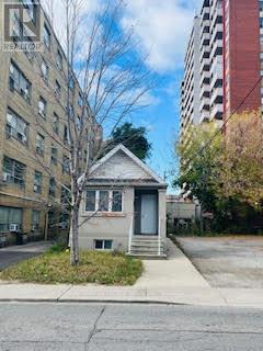 692 NORTHCLIFFE BOULEVARD, Toronto, Ontario