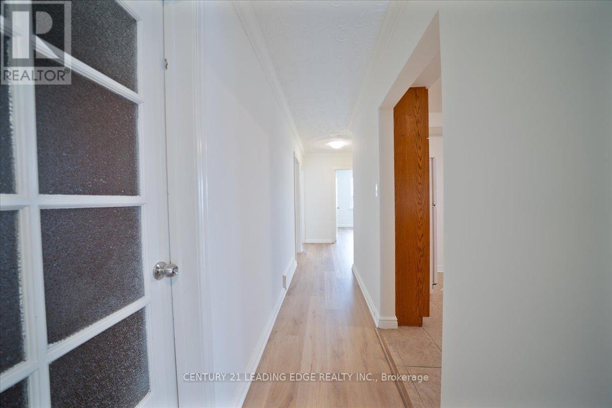 Main - 57 Anewen Drive, Toronto, Ontario  M4A 1R9 - Photo 16 - C12533614