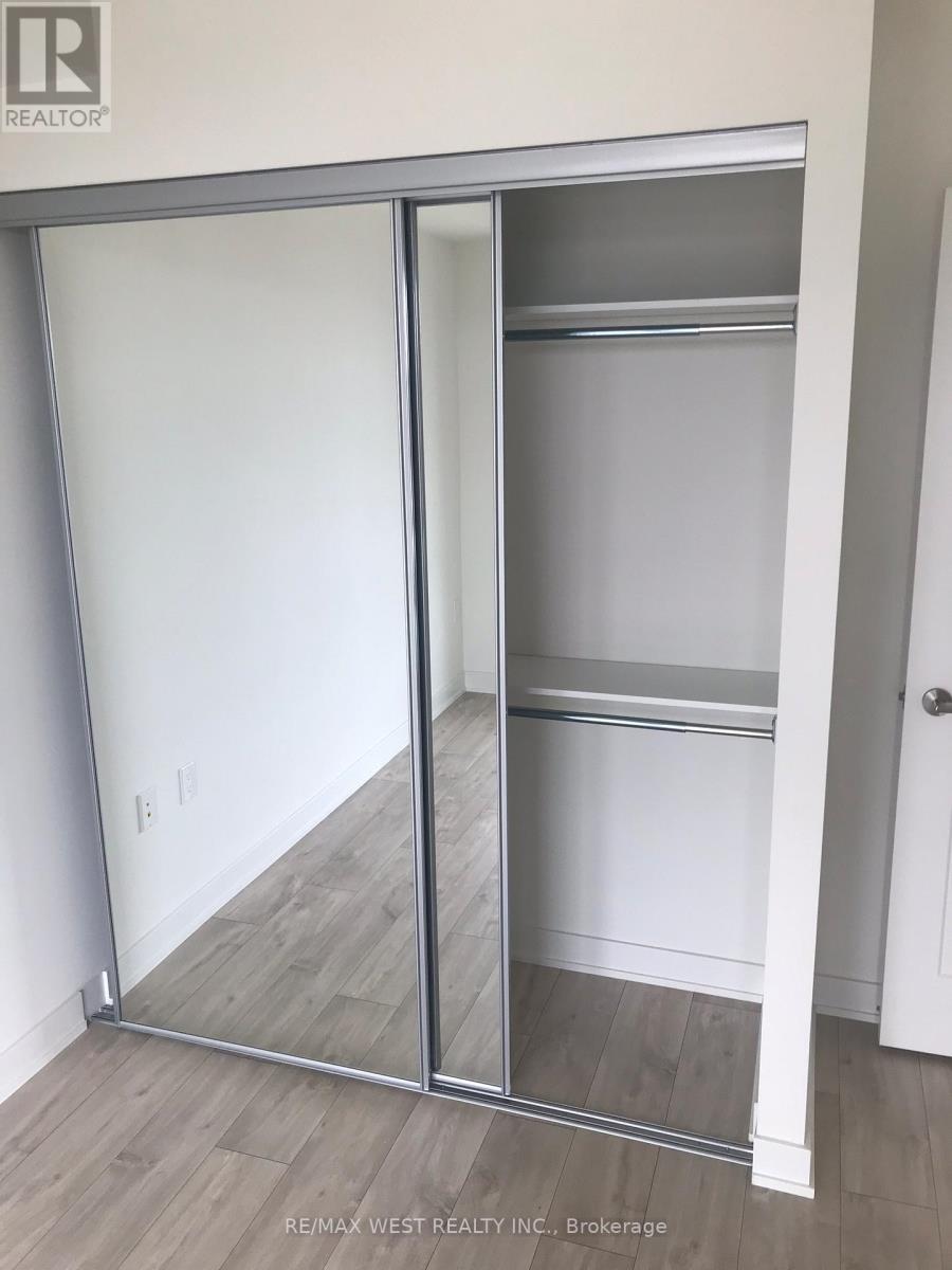 414 - 27 Bathurst Street, Toronto, Ontario  M5V 0R1 - Photo 11 - C12533670