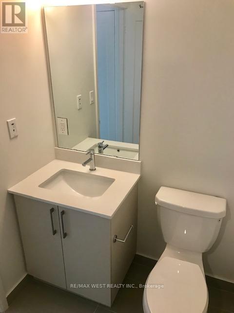 414 - 27 Bathurst Street, Toronto, Ontario  M5V 0R1 - Photo 13 - C12533670