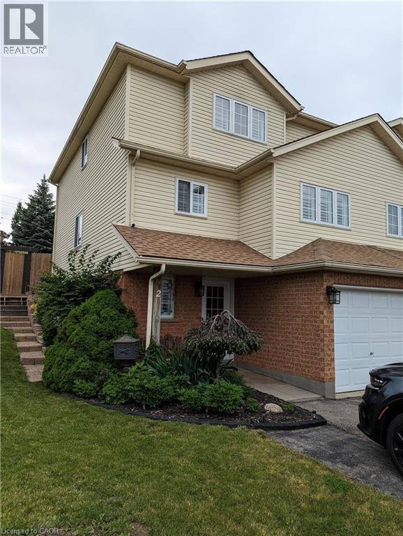 2 Highbrook Street, Kitchener, Ontario  N2E 3P1 - Photo 1 - 40786518