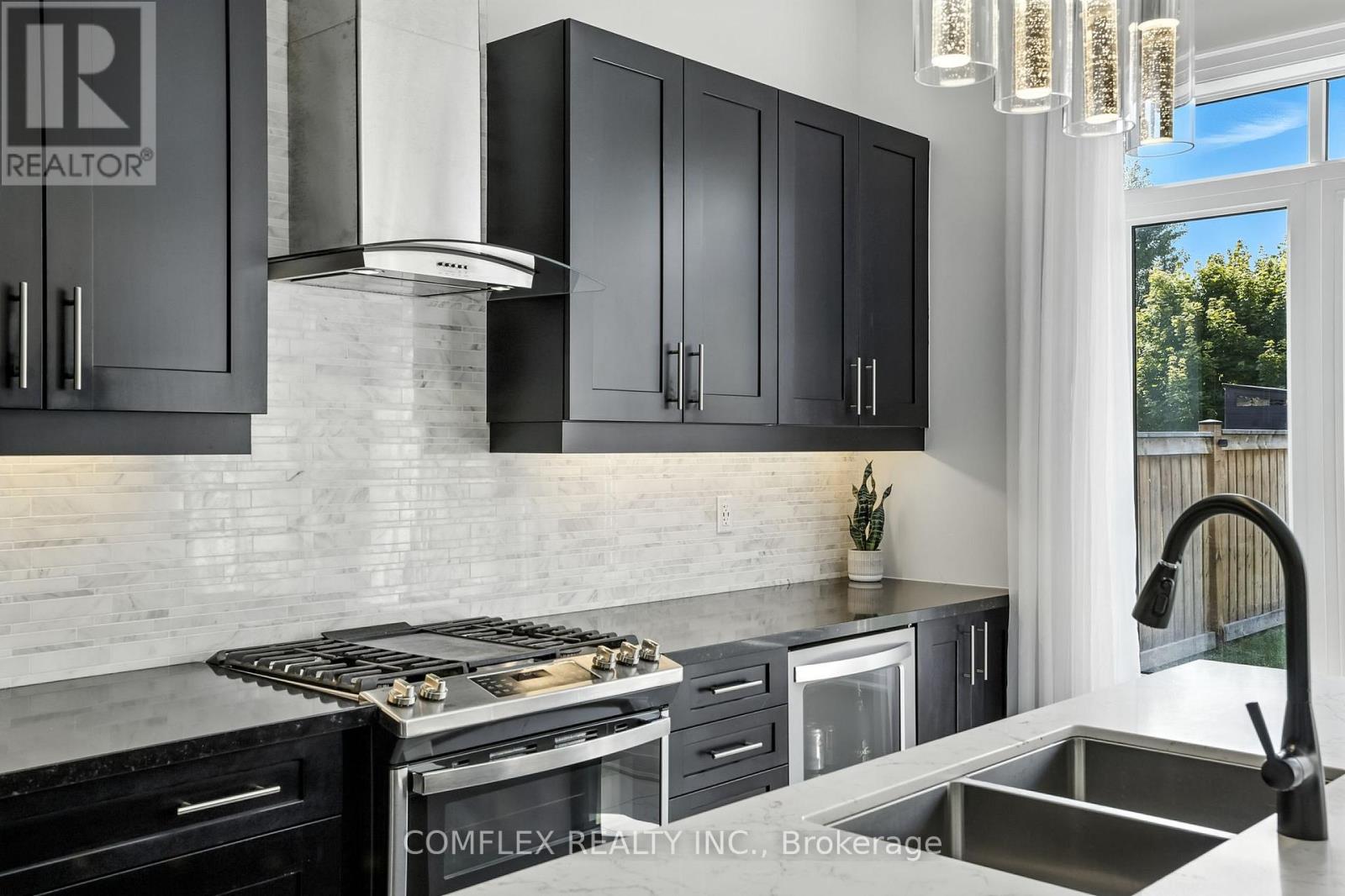 58 Southampton Street, Scugog, Ontario  L9L 2E5 - Photo 11 - E12533612