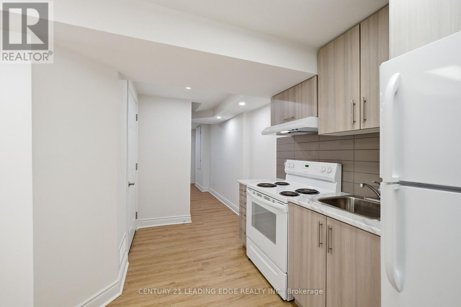 110 Holliday Drive, Whitby, Ontario  L1P 1G5 - Photo 27 - E12533624