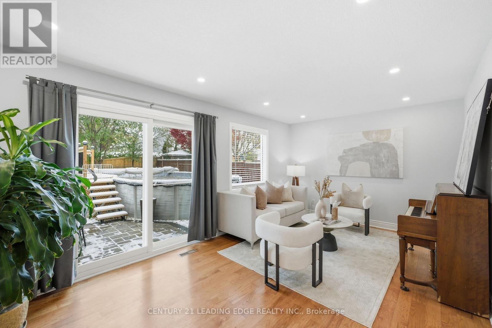 110 Holliday Drive, Whitby, Ontario  L1P 1G5 - Photo 8 - E12533624