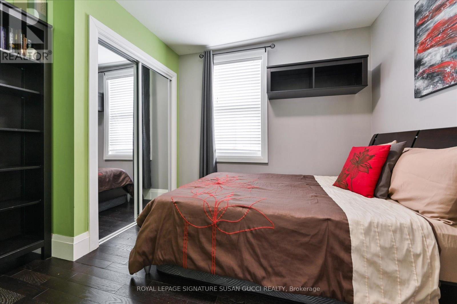 98 Frater Avenue, Toronto, Ontario  M4C 2H8 - Photo 20 - E12533678