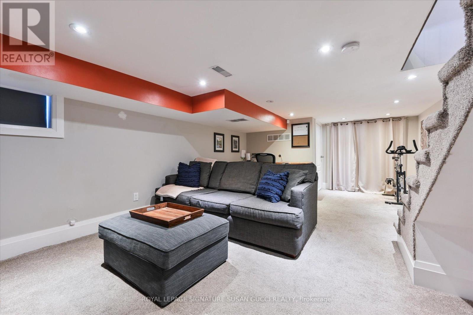 98 Frater Avenue, Toronto, Ontario  M4C 2H8 - Photo 25 - E12533678