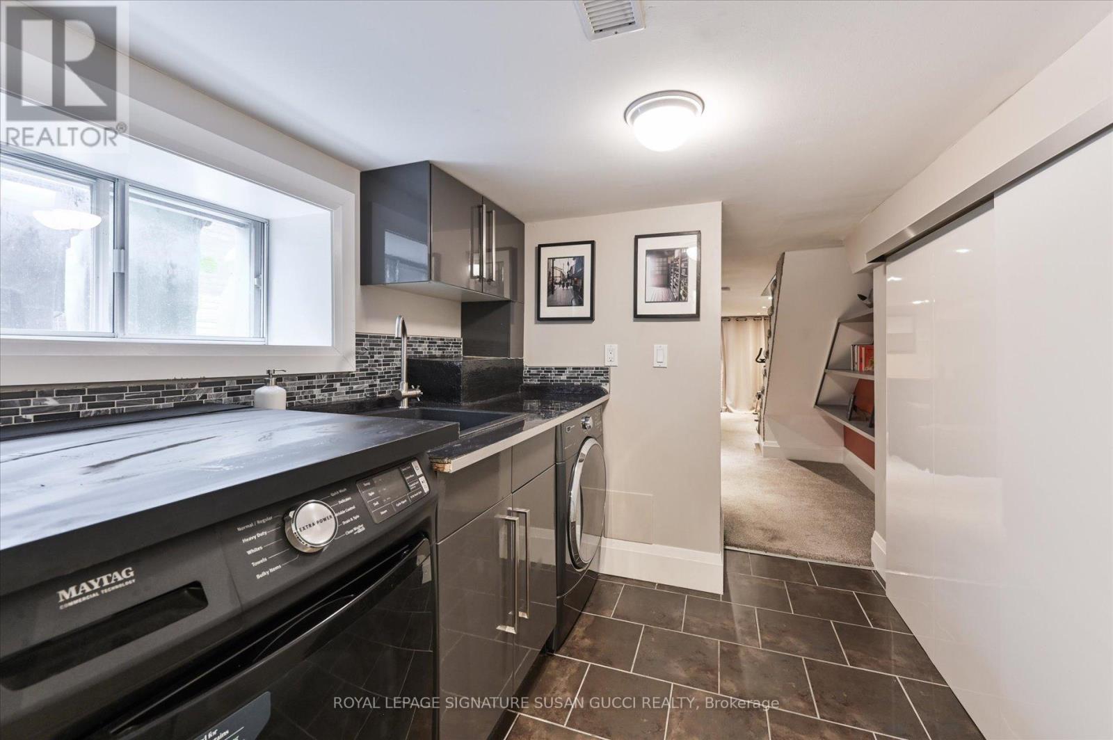 98 Frater Avenue, Toronto, Ontario  M4C 2H8 - Photo 27 - E12533678