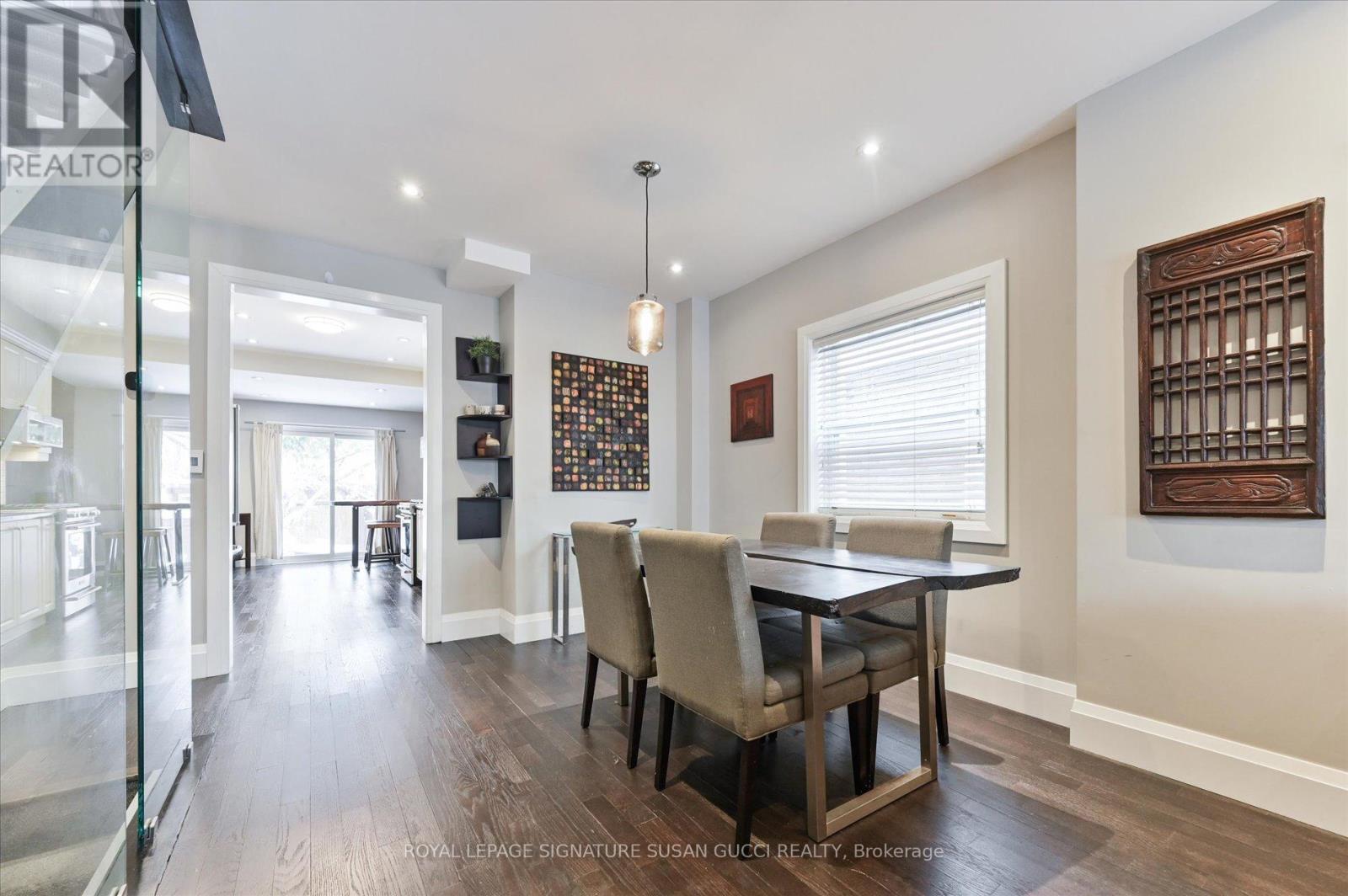 98 Frater Avenue, Toronto, Ontario  M4C 2H8 - Photo 8 - E12533678