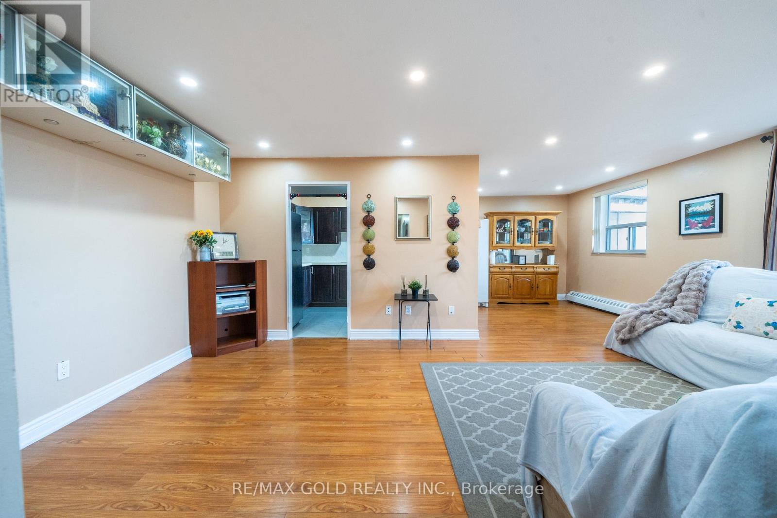 605 - 3555 Derry Road E, Mississauga, Ontario  L4T 1B2 - Photo 5 - W12488886