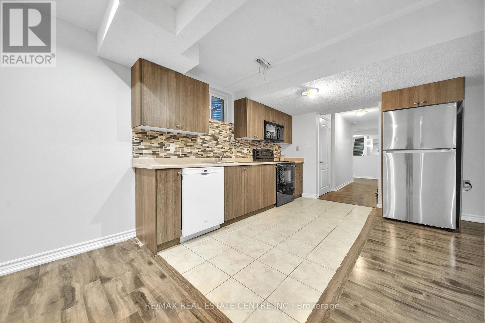 Bsmt - 179 Leiterman Drive, Milton, Ontario  L9T 8B5 - Photo 24 - W12525212