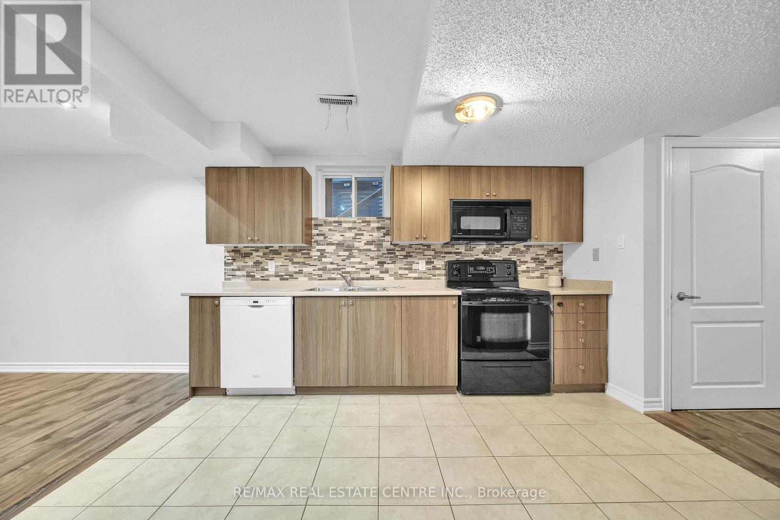 Bsmt - 179 Leiterman Drive, Milton, Ontario  L9T 8B5 - Photo 22 - W12525212