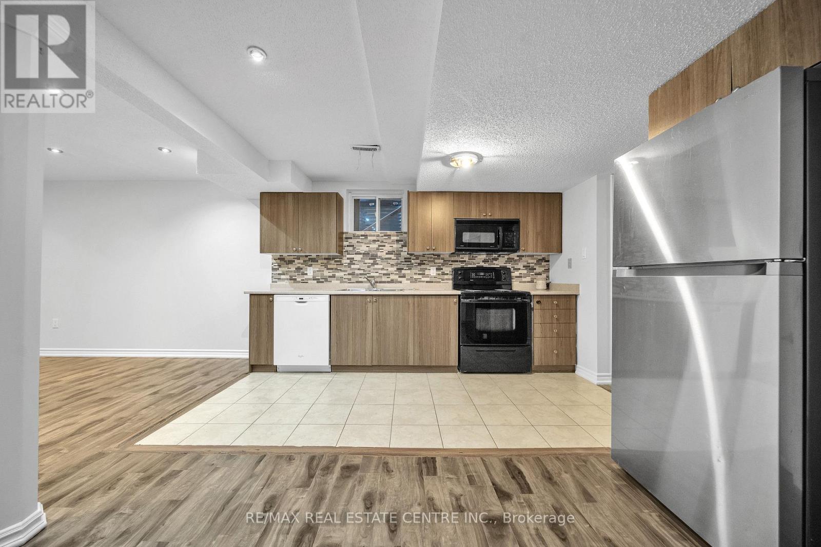 Bsmt - 179 Leiterman Drive, Milton, Ontario  L9T 8B5 - Photo 21 - W12525212