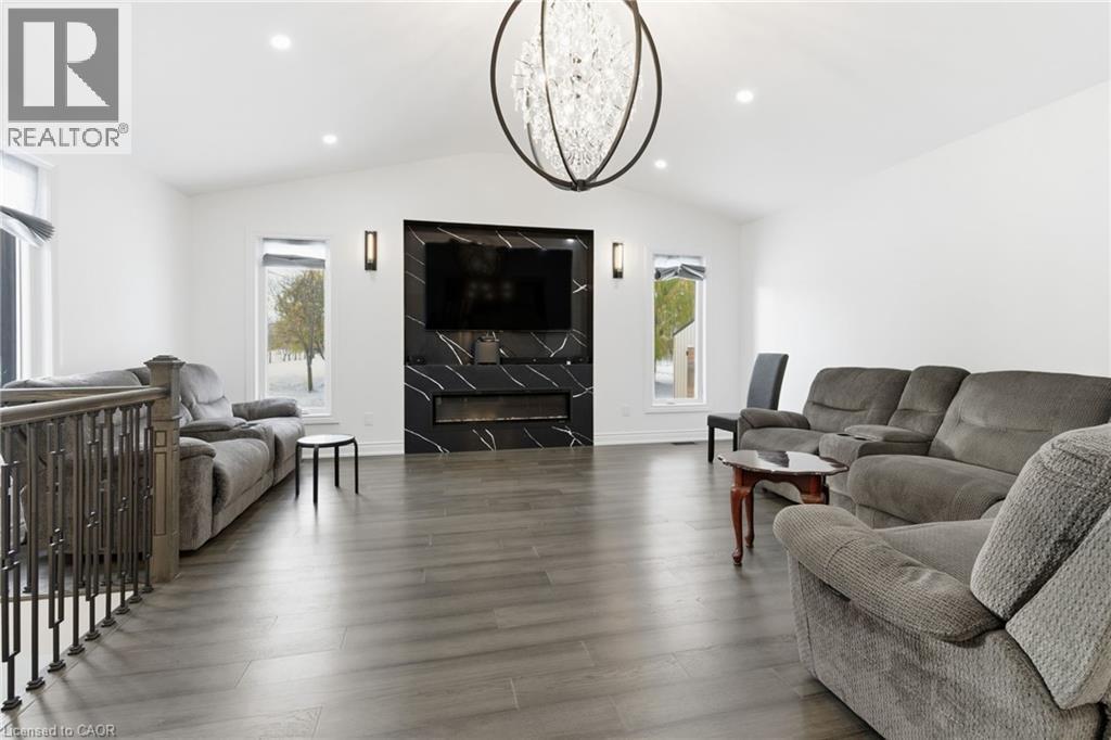 1576 Woodburn Road, Binbrook, Ontario  L0R 1C0 - Photo 12 - 40785870