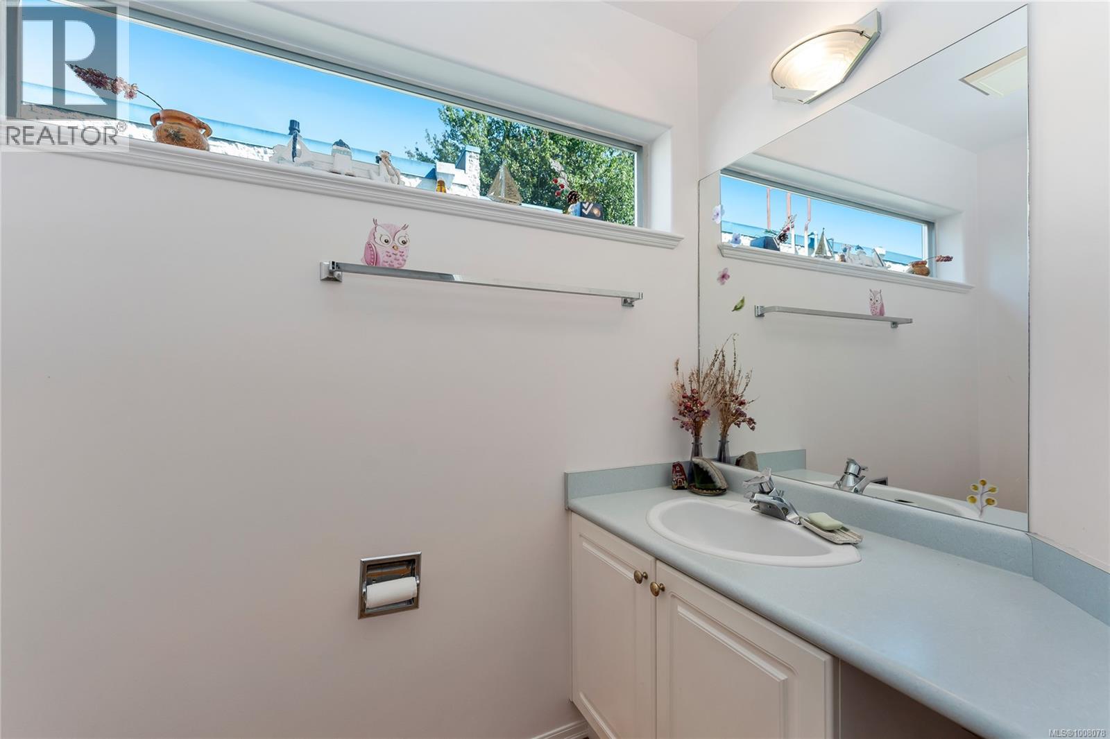 3014 Scott St, Victoria, British Columbia  V8R 4J8 - Photo 13 - 1008078