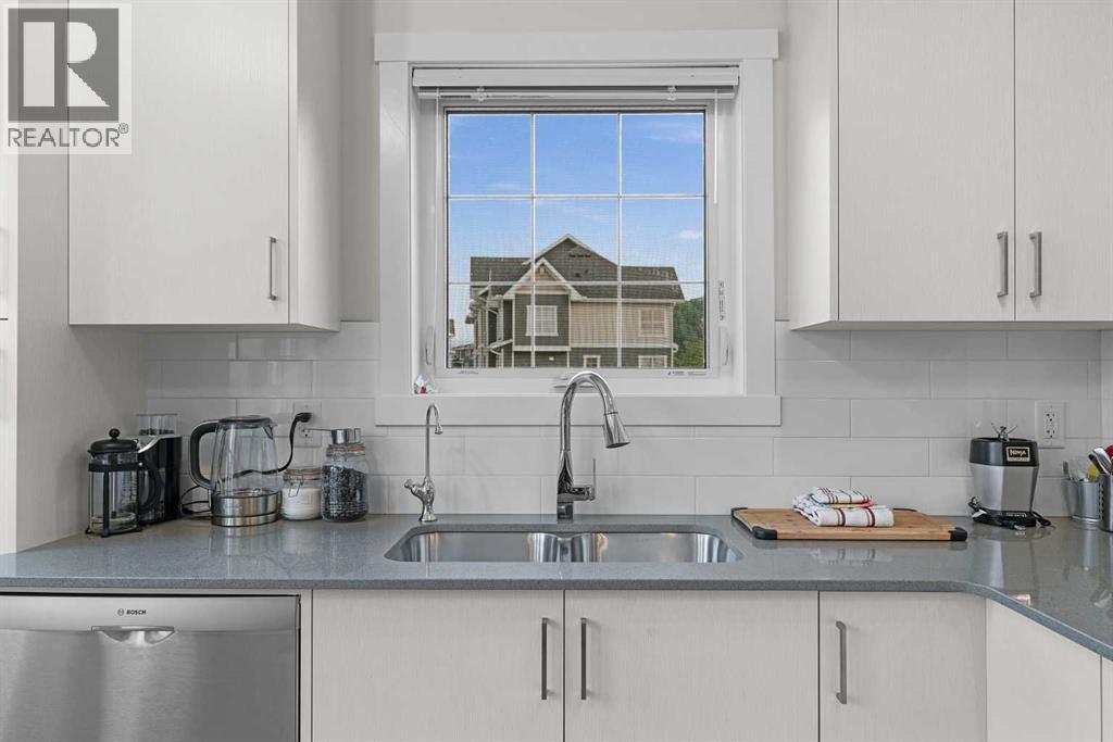 284 Cranbrook Square Se, Calgary, Alberta  T3M 3K8 - Photo 7 - A2256863