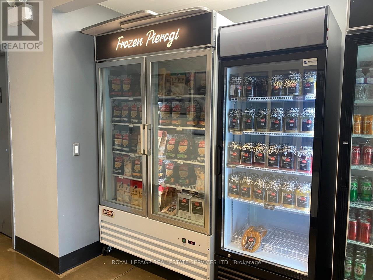 655 Parkside Drive, Waterloo, Ontario N2L 0C7 - Photo 8 - X12497274