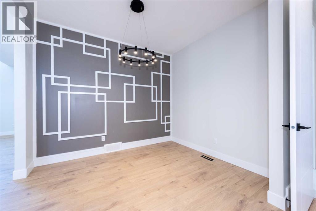 22 Cimarron Estates Gate, Okotoks, Alberta  T1S 0M9 - Photo 11 - A2268074