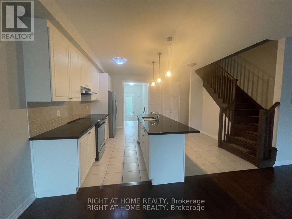 2051 Dale Road, Innisfil, Ontario  L9S 0J8 - Photo 3 - N12533578