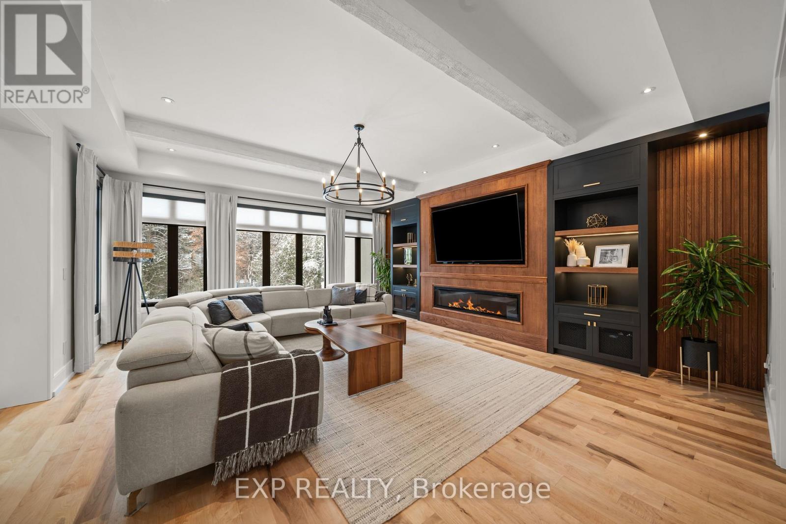 39 Orlin Chappel Court, King, Ontario  L7B 0P6 - Photo 17 - N12533636