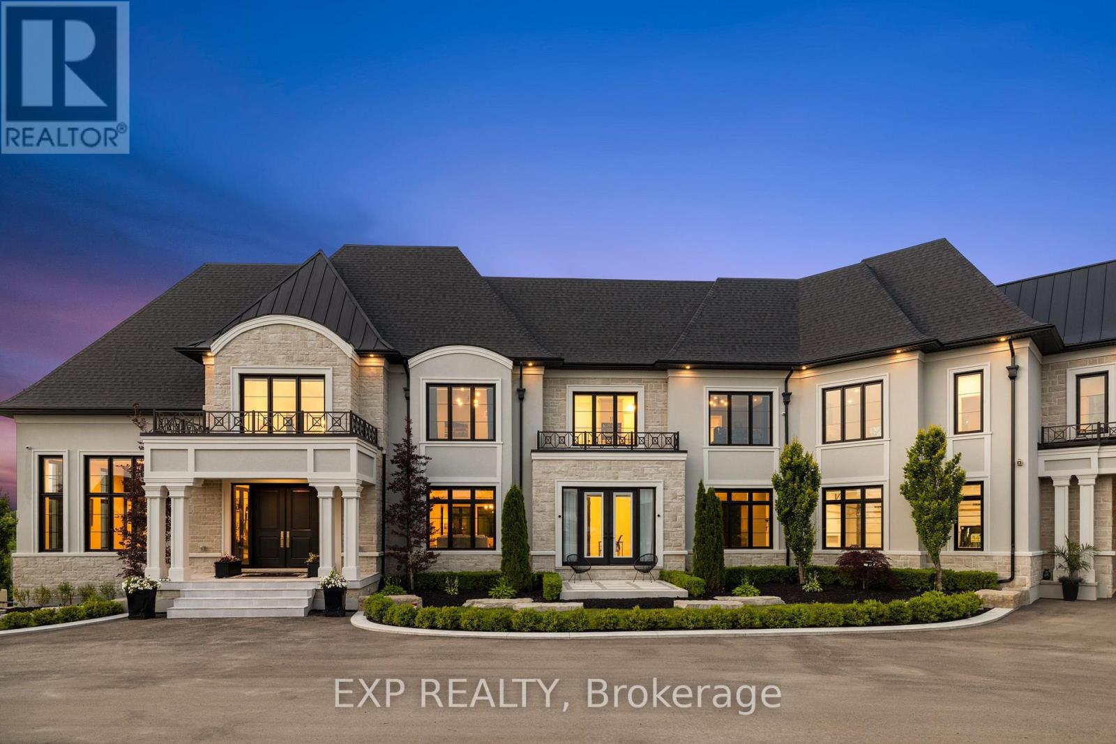 39 Orlin Chappel Court, King, Ontario  L7B 0P6 - Photo 3 - N12533636