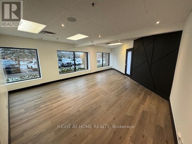 5 Main - 242 Applewood Crescent, Vaughan, Ontario  L4K 4E5 - Photo 2 - N12533640