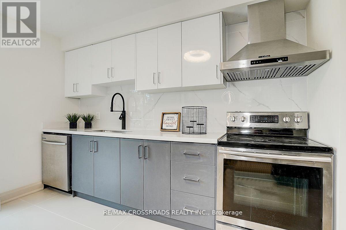 160 Letitia Street, Barrie (Letitia Heights), Ontario  L4N 1P5 - Photo 15 - S12533568