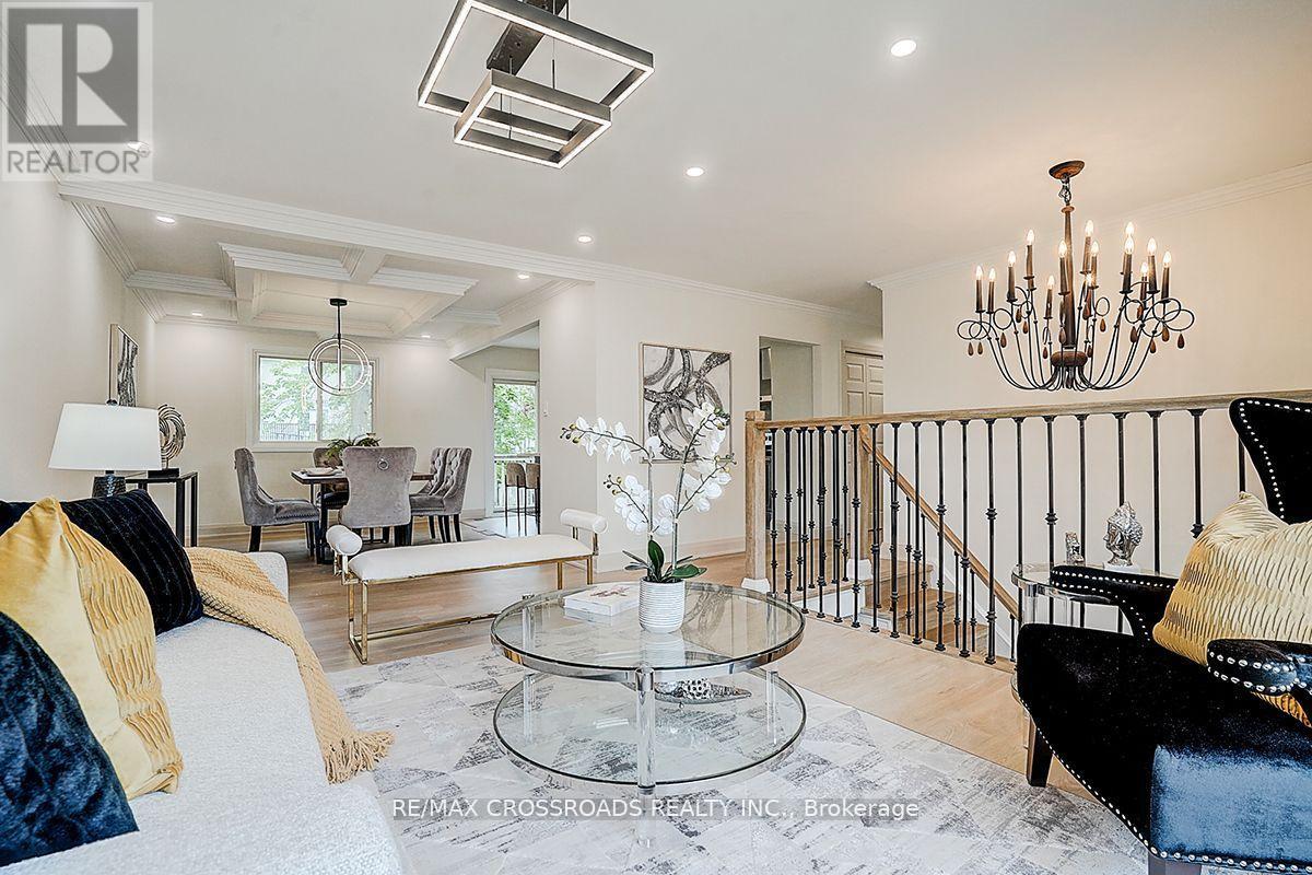 160 Letitia Street, Barrie (Letitia Heights), Ontario  L4N 1P5 - Photo 7 - S12533568