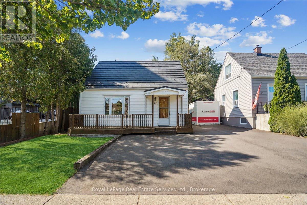 55 Stewart Street, Oakville, Ontario  L6K 1X6 - Photo 2 - W12533756