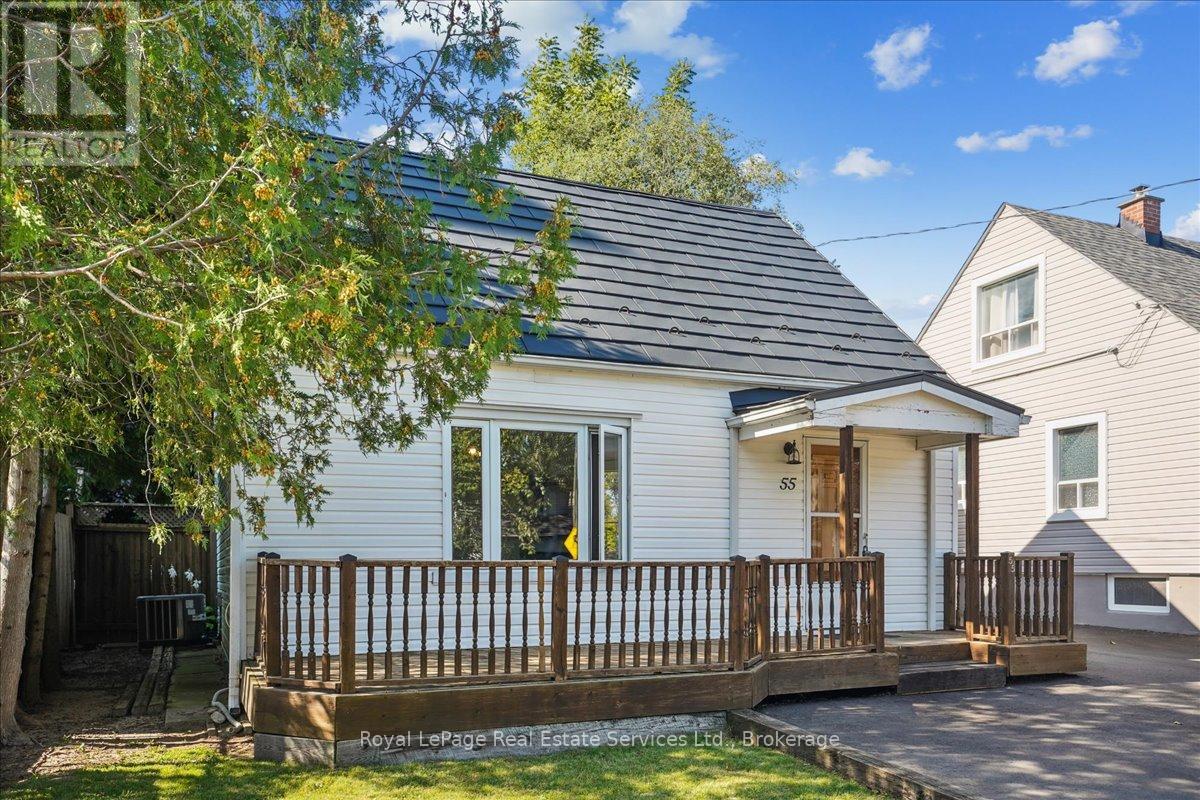 55 Stewart Street, Oakville, Ontario  L6K 1X6 - Photo 4 - W12533756