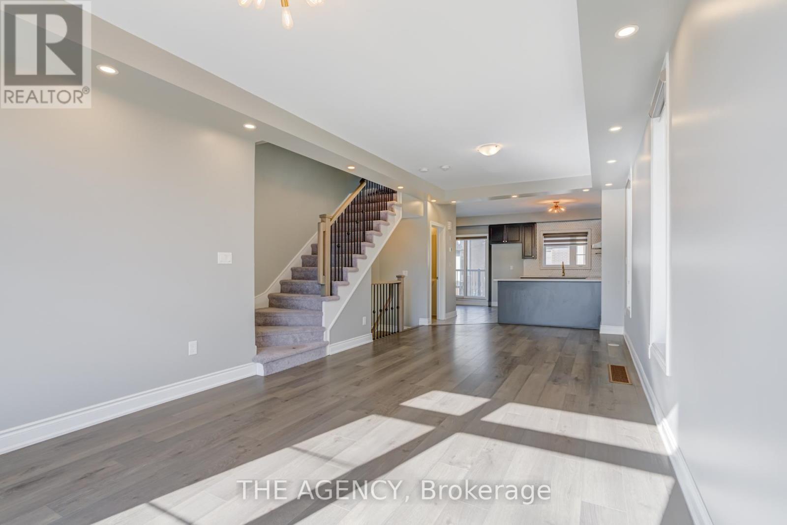 301 - 250 Finch Avenue, Pickering, Ontario  L1V 0G6 - Photo 10 - E12514708