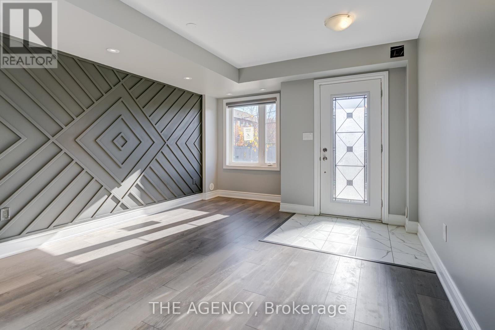 301 - 250 Finch Avenue, Pickering, Ontario  L1V 0G6 - Photo 4 - E12514708