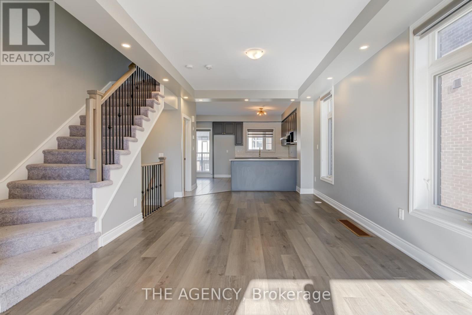 301 - 250 Finch Avenue, Pickering, Ontario  L1V 0G6 - Photo 11 - E12514708