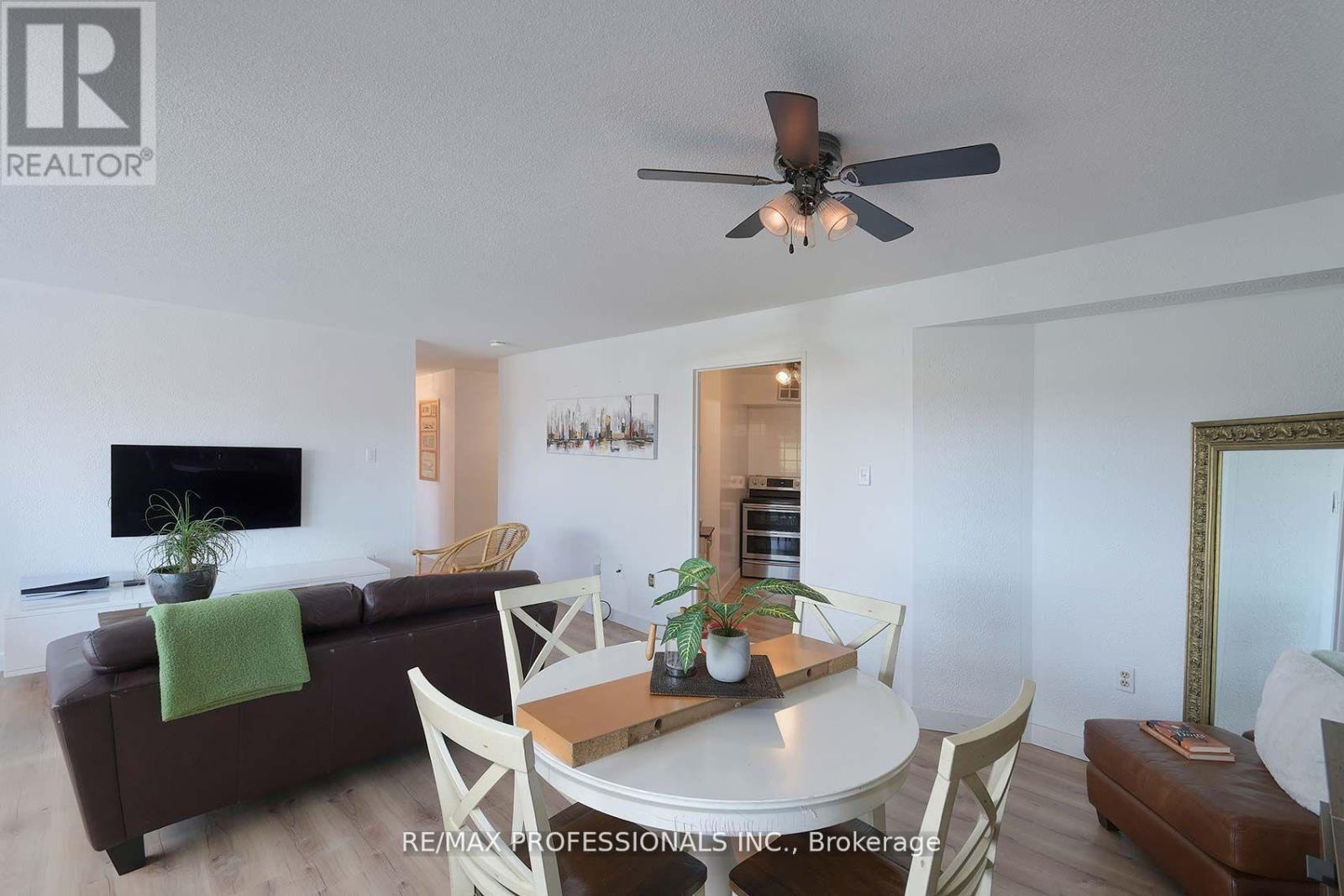 310 - 475 The West Mall, Toronto, Ontario  M9C 4Z3 - Photo 12 - W12533552