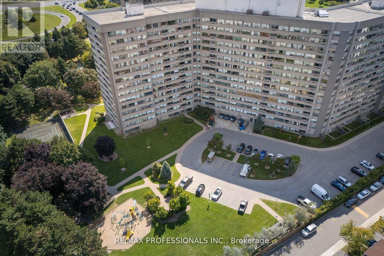 310 - 475 The West Mall, Toronto, Ontario  M9C 4Z3 - Photo 27 - W12533552