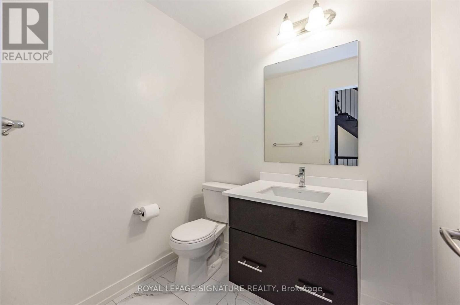 300 Squire Crescent, Oakville, Ontario  L6H 0L8 - Photo 13 - W12533564