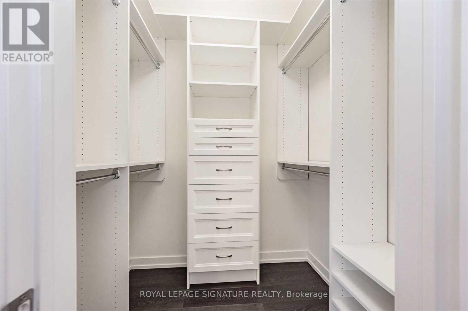 300 Squire Crescent, Oakville, Ontario  L6H 0L8 - Photo 17 - W12533564