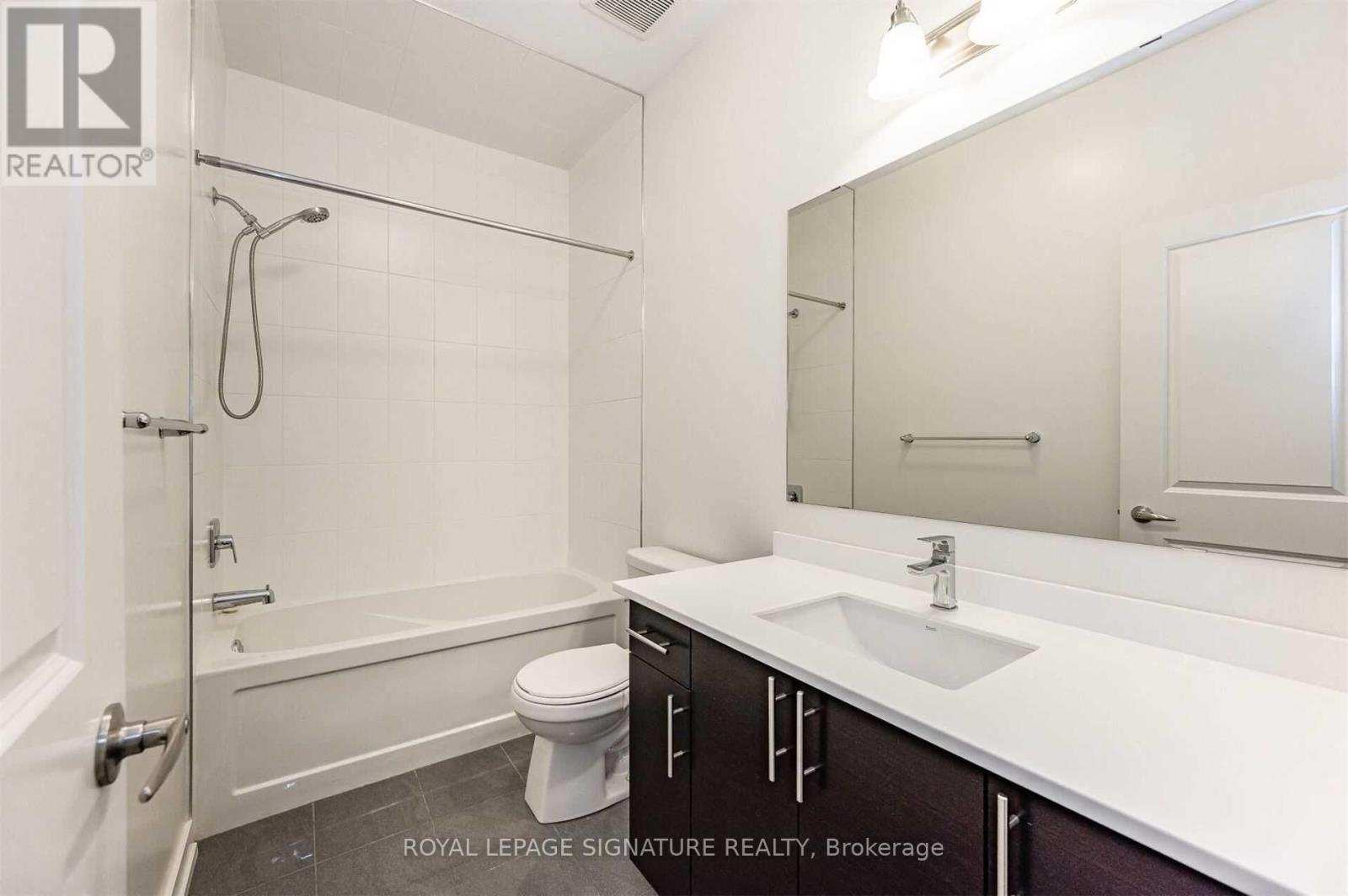 300 Squire Crescent, Oakville, Ontario  L6H 0L8 - Photo 21 - W12533564