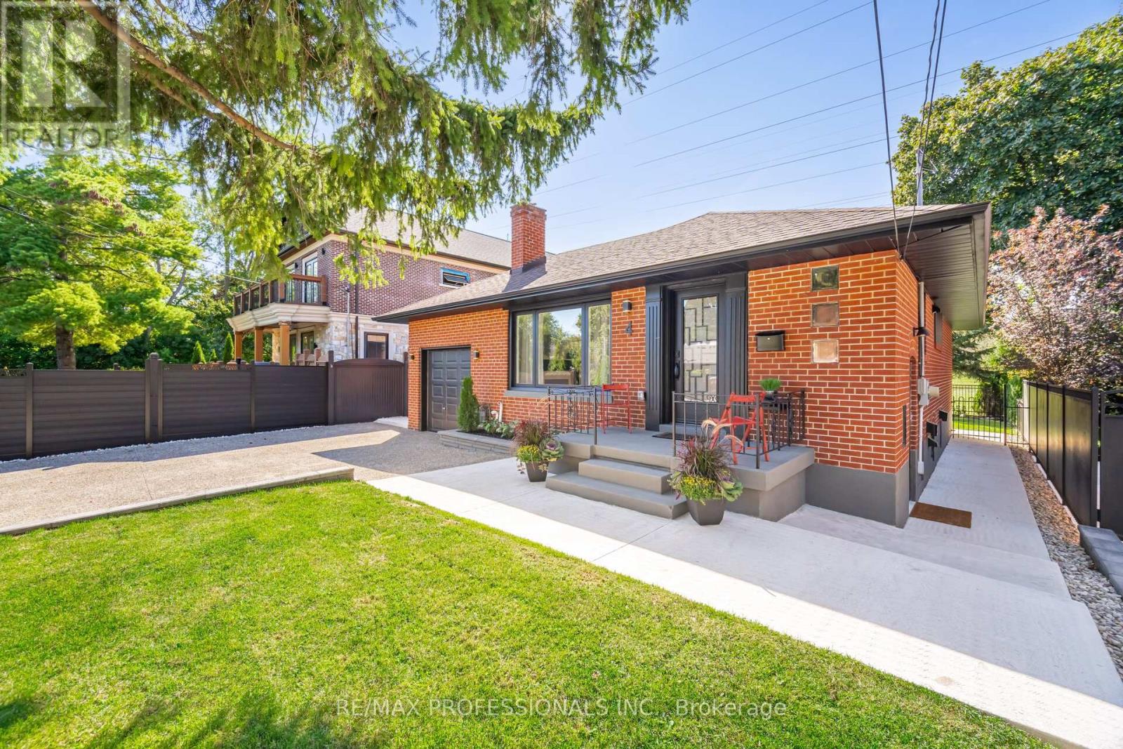 Bsmt - 4 Lloyd Manor Road, Toronto, Ontario  M9B 5H6 - Photo 2 - W12533574