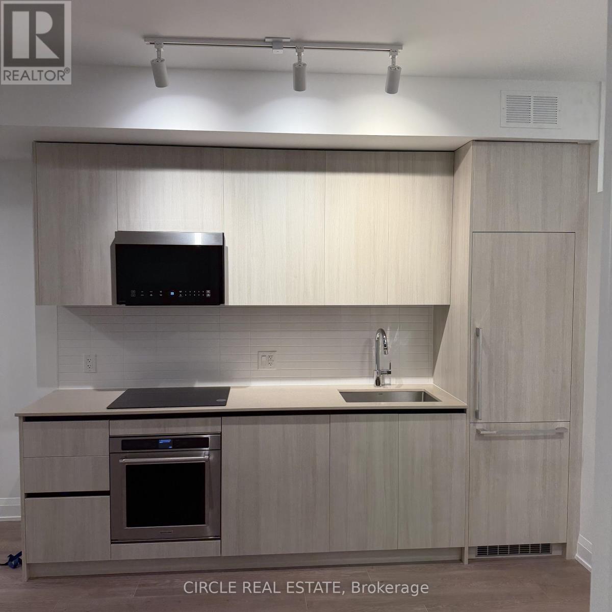 415 - 3250 Carding Mill Trail, Oakville, Ontario  L6M 1L3 - Photo 5 - W12533582