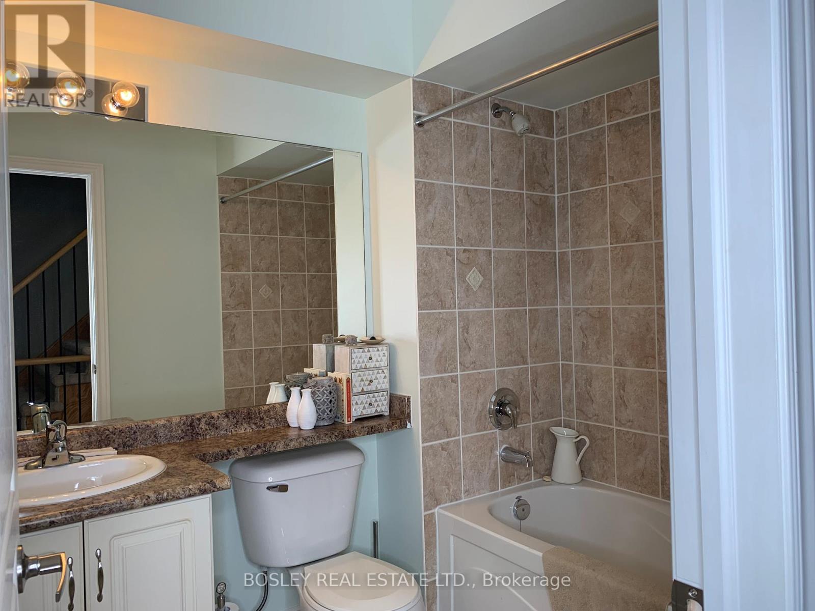 10 Mendota Road, Toronto, Ontario  M8Y 1E8 - Photo 11 - W12533604