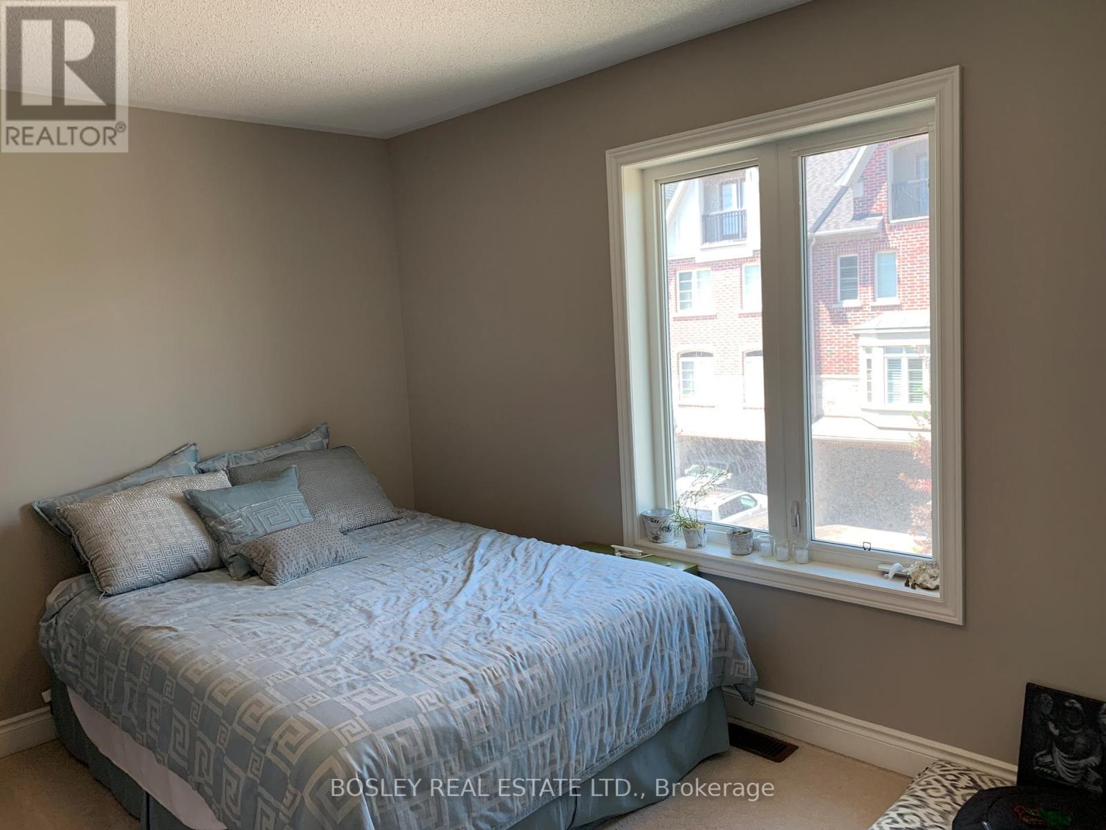 10 Mendota Road, Toronto, Ontario  M8Y 1E8 - Photo 12 - W12533604