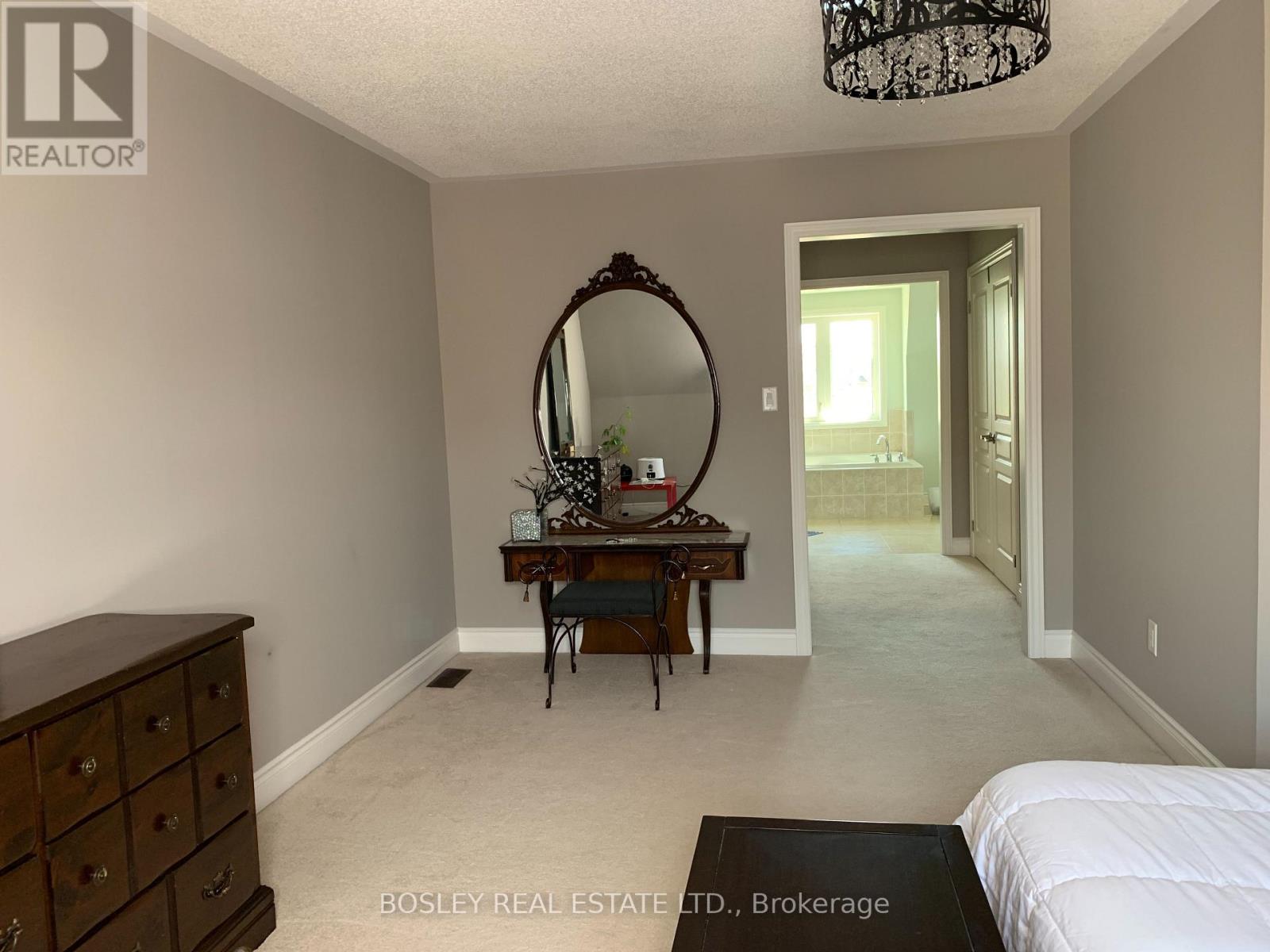 10 Mendota Road, Toronto, Ontario  M8Y 1E8 - Photo 14 - W12533604