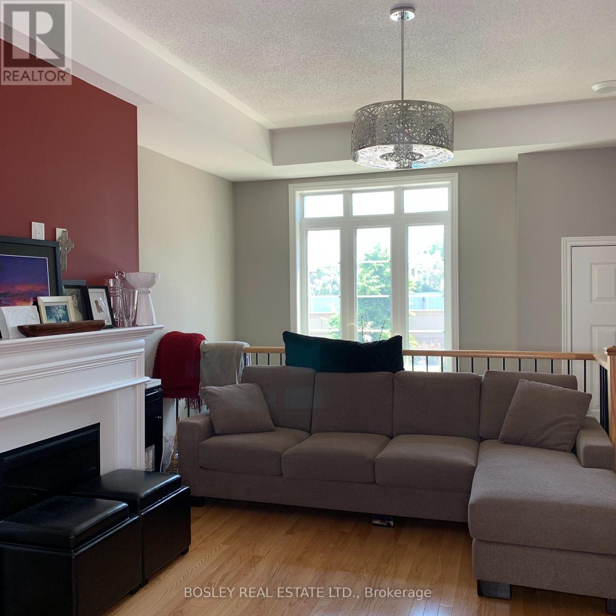 10 Mendota Road, Toronto, Ontario  M8Y 1E8 - Photo 2 - W12533604